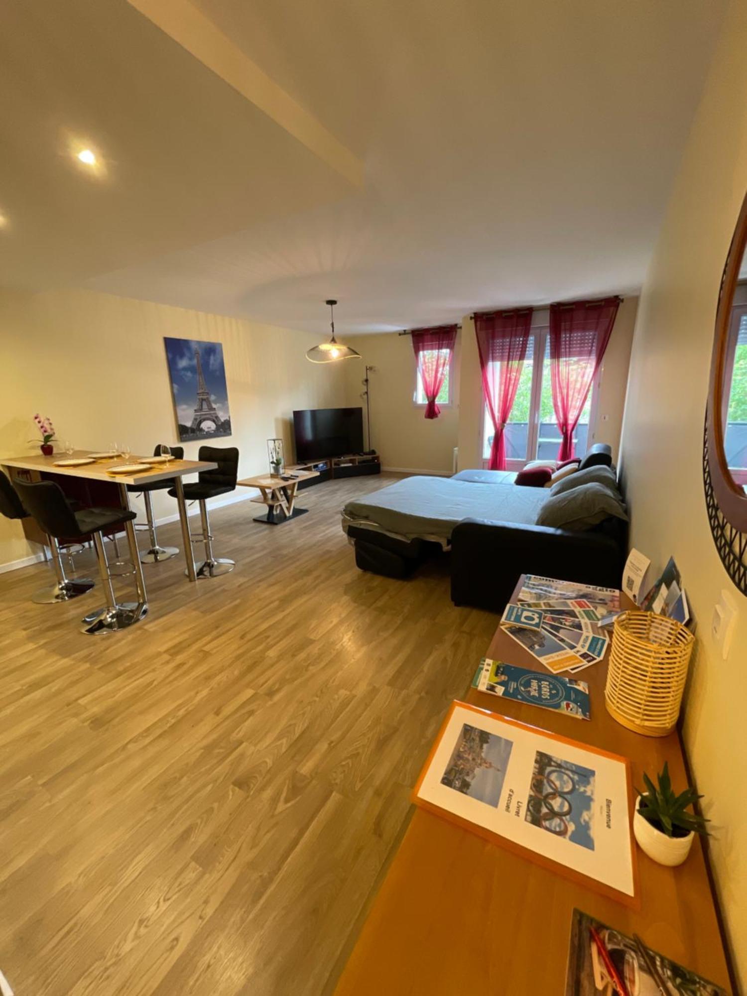 Paris Disneyland Appartement Centre-Ville, Parking, Au Coeur De L'Aviron Vaires-sur-Marne Luaran gambar